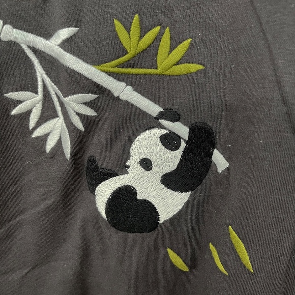 Embroidered Panda Short Sleeve T-Shirt Men's Large - Picture 4 of 9